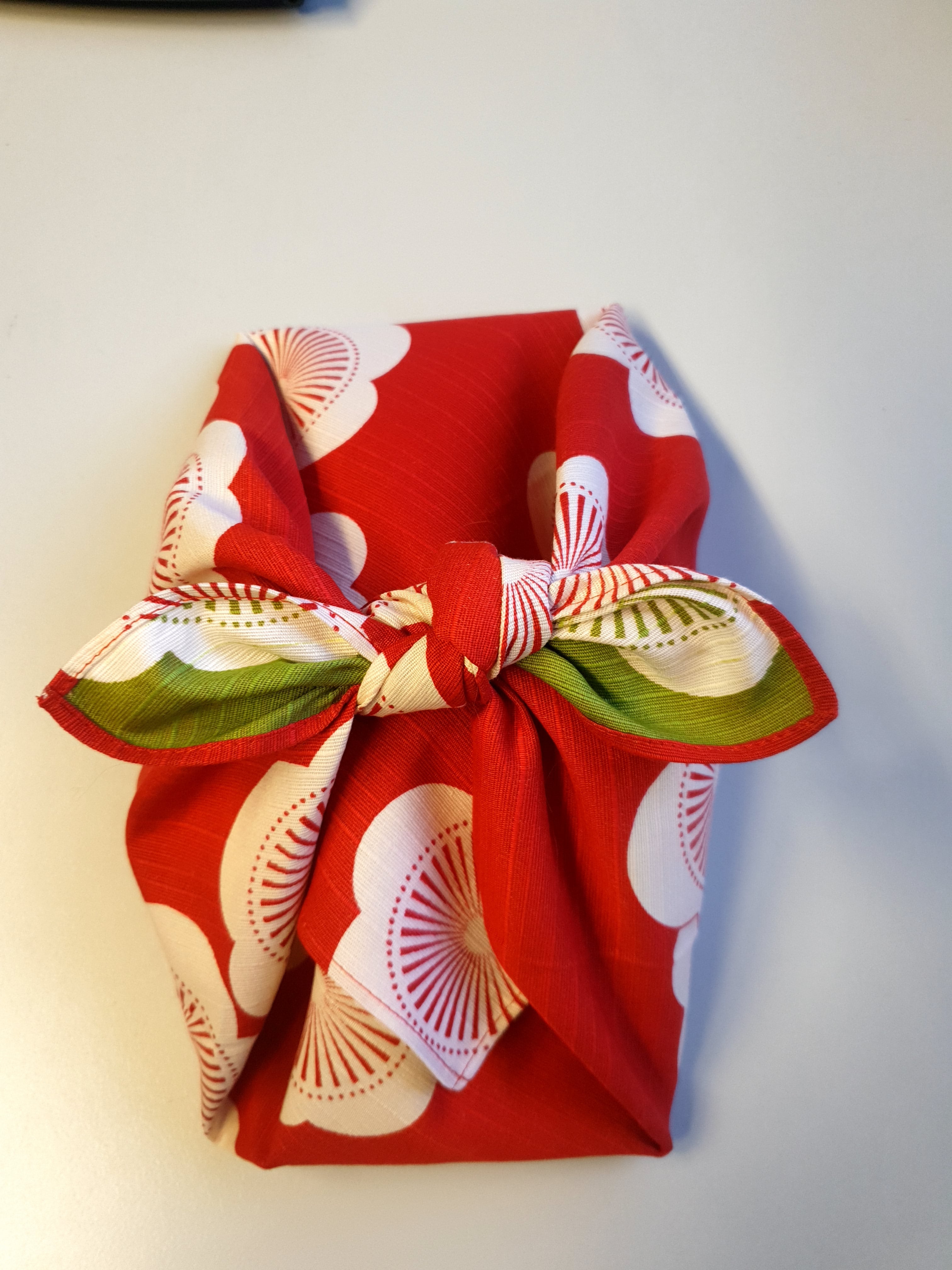 Beidseitig große Furoshiki 104 Pflaumen