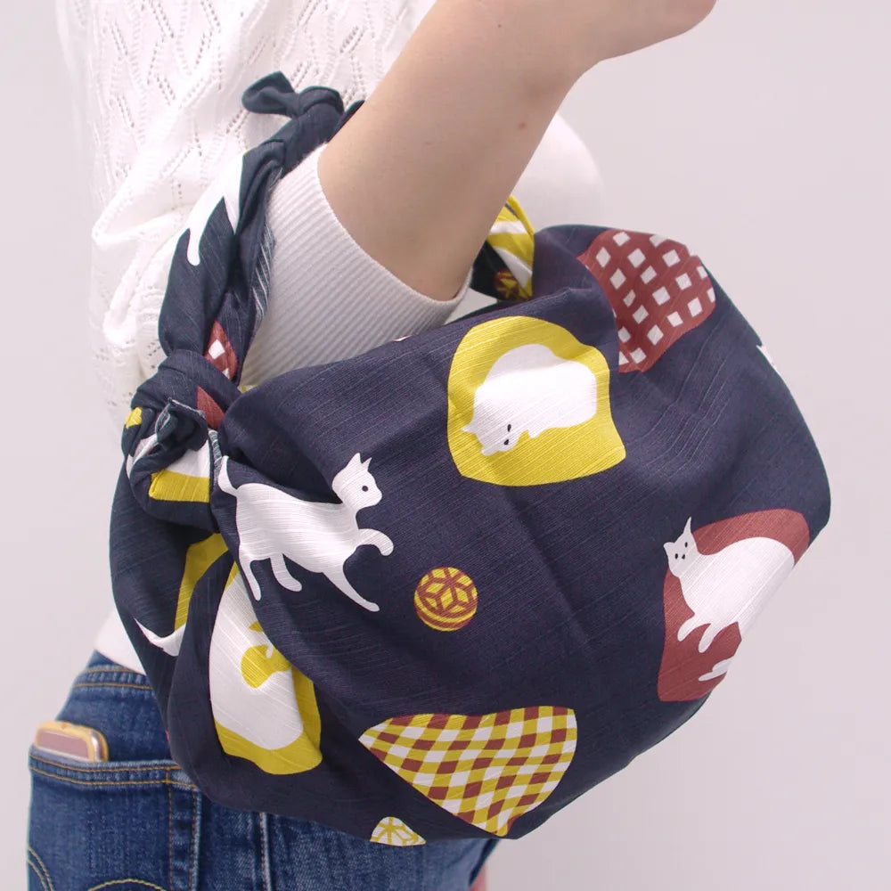 Furoshiki Katze und Kissen 70